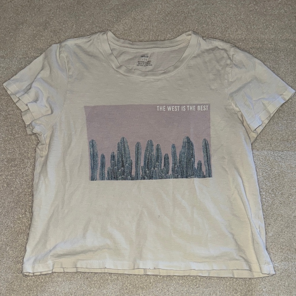 AE Cropped Tee with Cactus Design